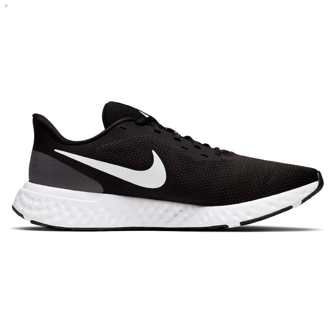 Tênis Nike Revolution 5 Masculino - Preto e Branco