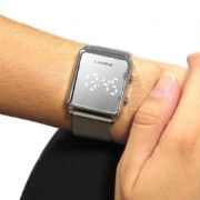 Rel�gio Lince Digital LED Feminino MDM4619L